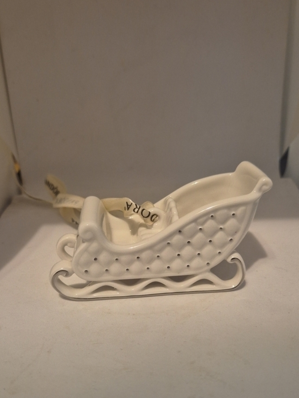 PANDORA Limited Edition 2014 Porcelain Sleigh Christmas